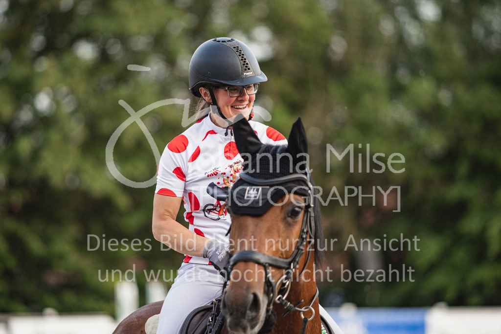 250531_MayDays_JNR-223 | Deine schönsten Turniermomente als professionelle Fotos! Entdecke hochwertige Pferdesport-Fotografie im Online-Shop. Jetzt Fotos finden & bestellen!