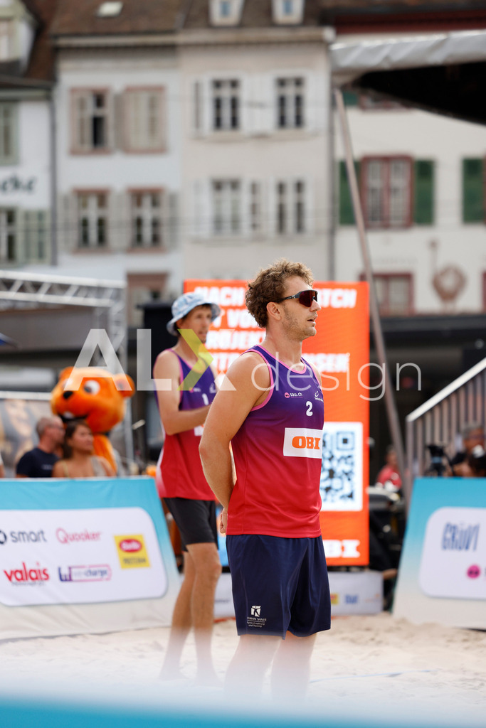 Obi BeachTour 2026 - Basel | BASEL, SWITZERLAND - JULY 18: YVES HAUSSENER (SUI) during the Obi BeachTour 2026 match between NAPIER / PETERSEN (DEN) and HAGENBUCH / HAUSSENER (SUI) at Barfüsserplatz on July 18, 2026 in Basel, Switzerland. - Realisiert mit Pictrs.com