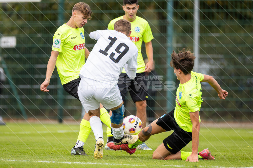 20251003_Picselweb-Fotografie_1R3_2766 | DFB Pokal 2. Runde, JFV A/O/B/H/H - SV Stuttgarter Kickers, Foto: Jörg Struwe - picselweb.de - Realisiert mit Pictrs.com