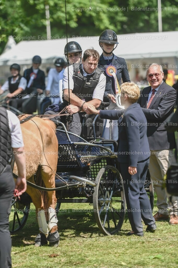 20230528_Jump-and-Drive_0231 | equistock