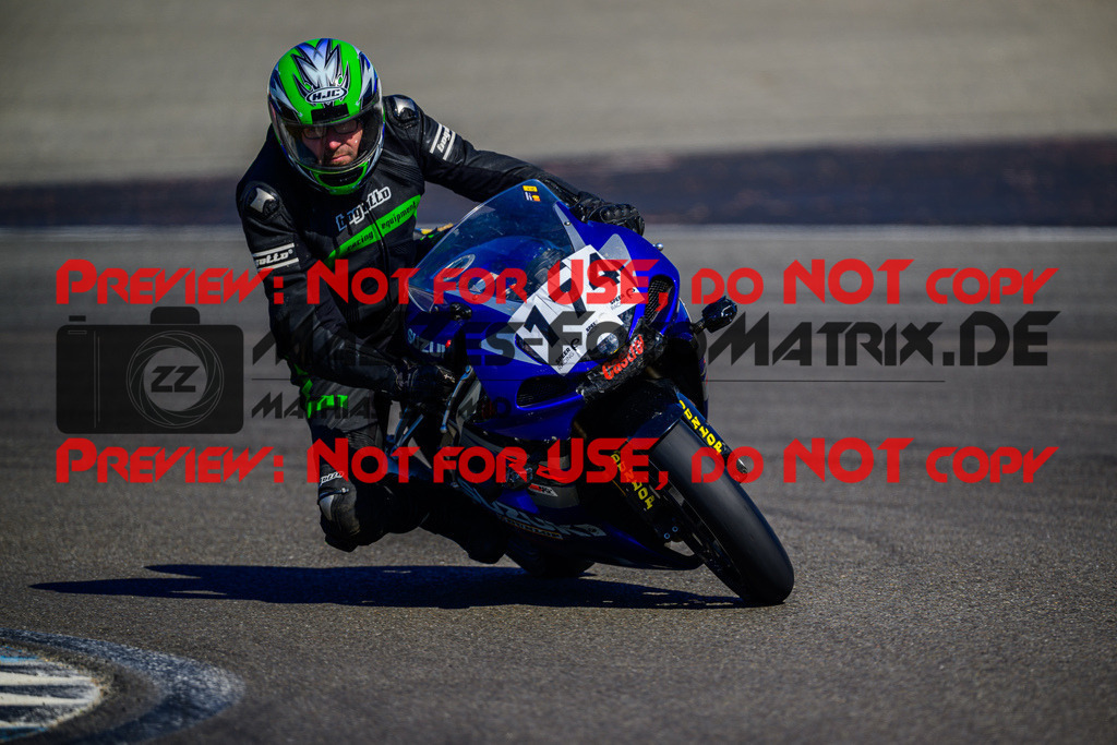 MaZZes_Fotomatrix_20250407_6007705_2616 | GELB