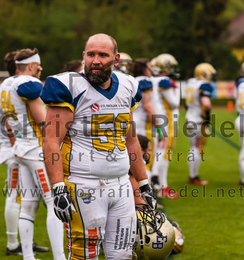 2022-04-30_094_Erding_Bulls_gegen_Regensburg_Phoenix | Erding, Deutschland, 30.04.2022:
Football, Regionalliga 2022, 1. Spieltag, Erding Bulls gegen Regensburg Phoenix

Foto: Christian Riedel / fotografie-riedel.net