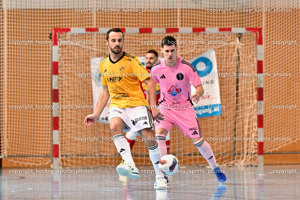 Carinthia Flamengo Futsal Club vs. FC Ljuti Krajisnici | #7 Nermin Dzinic FC Ljuti Krajisnici, #72 Armin Kahvedzic Carinthia Flamengo,  Carinthia Flamengo Futsal Club vs. FC Ljuti Krajisnici, Carinthia Flamengo Futsal Club vs. FC Ljuti Krajisnici am 05.01.2025 in Klagenfurt (Ballspielhalle Viktring), Austria, (Photo by Bernd Stefan)