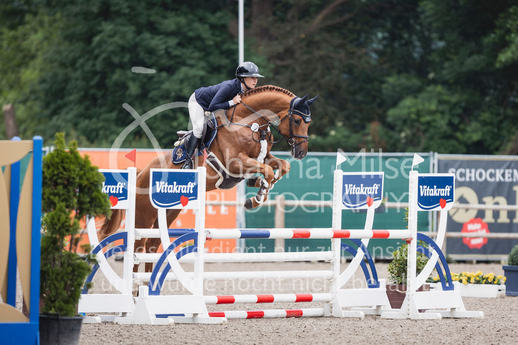 250610_Mühlen_SprPf-A2-223 | Deine schönsten Turniermomente als professionelle Fotos! Entdecke hochwertige Pferdesport-Fotografie im Online-Shop. Jetzt Fotos finden & bestellen!