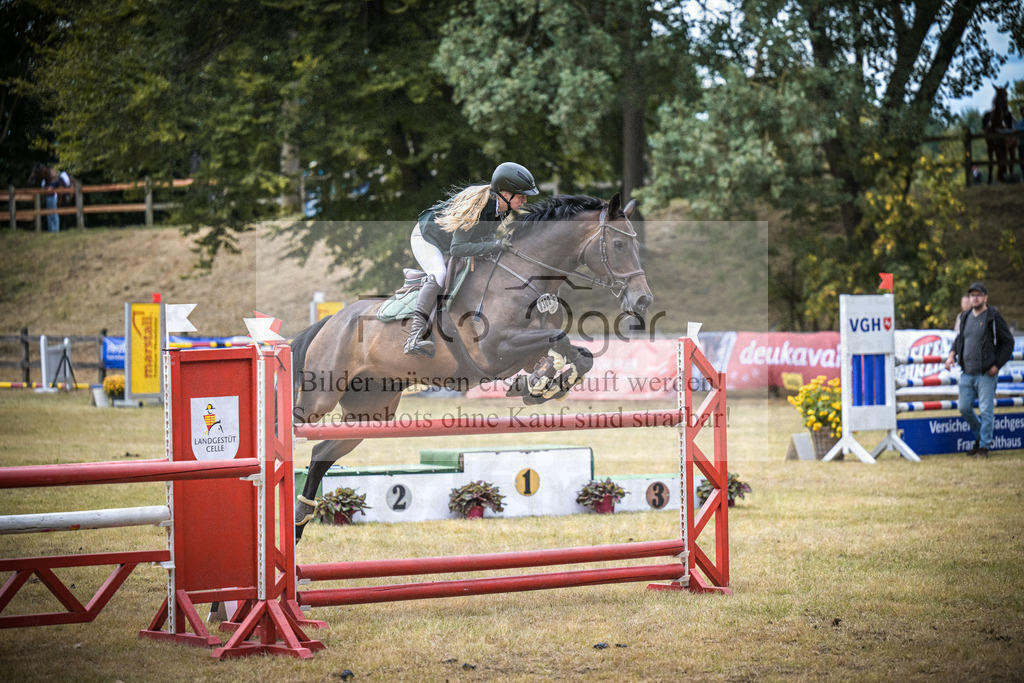 DOS_0789 | Entdecke hochwertige Reitturnierfotos von Foto Oger. Professionell, emotional und authentisch – jetzt Lieblingsmomente im Shop bestellen.Deutschlandweite Turnierfotografie. - Realisiert mit Pictrs.com