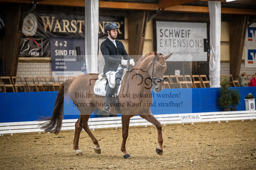 DOS_1125 | Entdecke hochwertige Reitturnierfotos von Foto Oger. Professionell, emotional und authentisch – jetzt Lieblingsmomente im Shop bestellen.Deutschlandweite Turnierfotografie. - Realisiert mit Pictrs.com