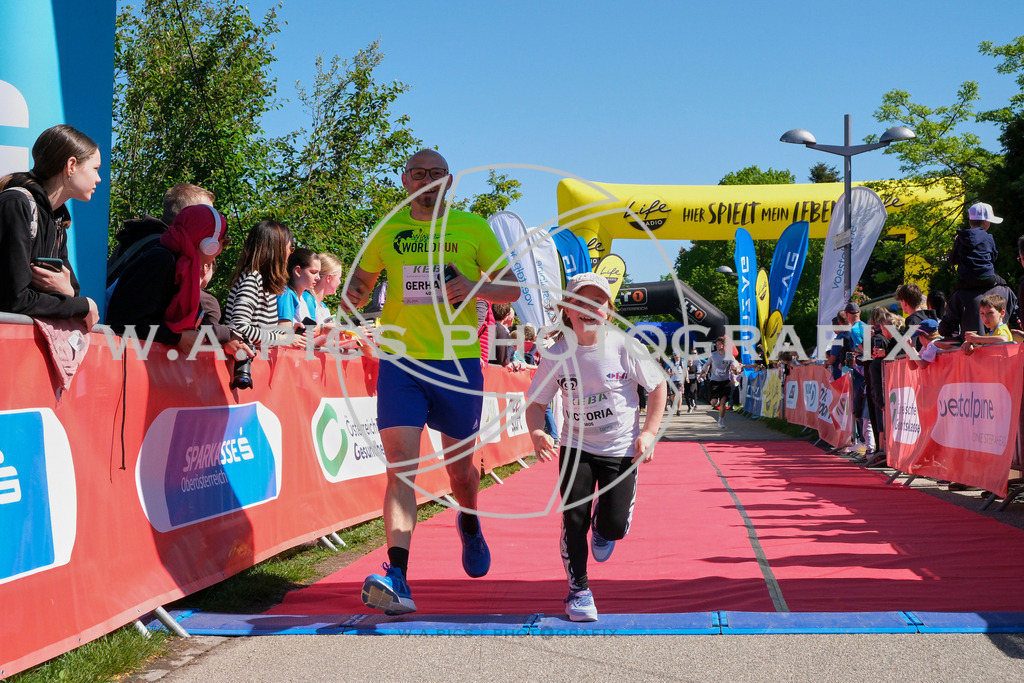 ..... | LINZ,AUSTRIA,27.April 24, Int. 3 Brückenlauf Linz  , Image shows: Photo: WAPICS / Michael ring