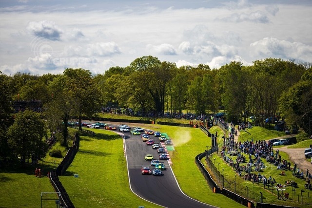 GTWC224_050510584406461ML_ML | Fanatec GT World Challenge Europe Powered by AWS - 2. Event, Brands Hatch 2024 - Foto: Gruppe C Photography - Realisiert mit Pictrs.com