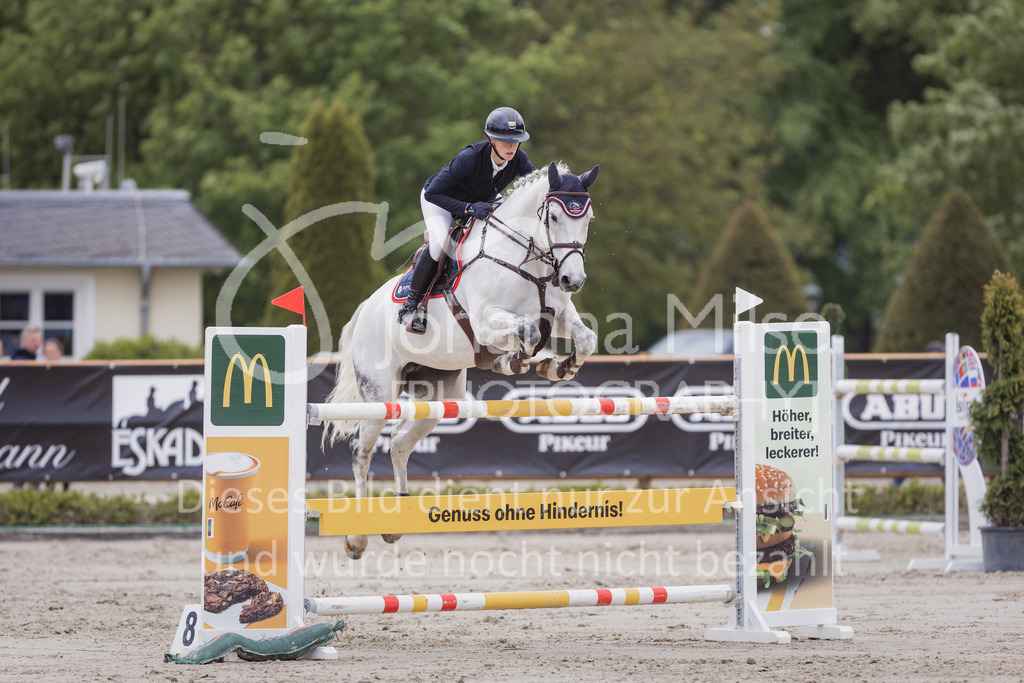 230520_MayDays_Zeit-S-311 | Deine schönsten Turniermomente als professionelle Fotos! Entdecke hochwertige Pferdesport-Fotografie im Online-Shop. Jetzt Fotos finden & bestellen!