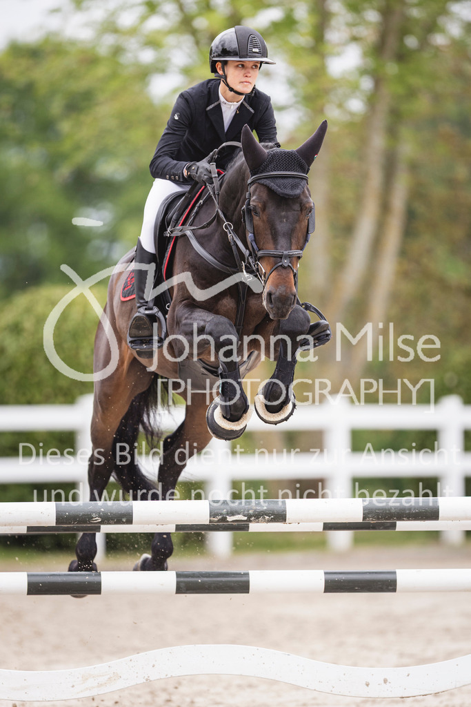 260508_PfSpTa_9_SprPf-L-944 | Deine schönsten Turniermomente als professionelle Fotos! Entdecke hochwertige Pferdesport-Fotografie im Online-Shop. Jetzt Fotos finden & bestellen!