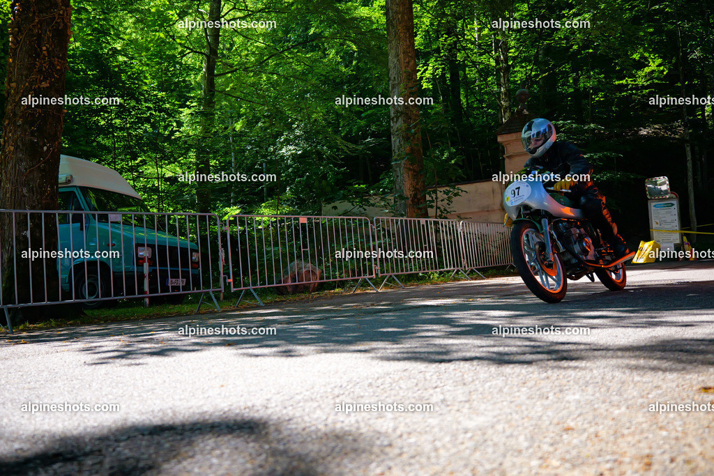 P1026052 | Erleben Sie atemberaubende, hochqualitative Fotos Ihrer Fahrt entlang der malerischen Alpenstraßen. Besuchen Sie alpineshots.com, um professionelle Aufnahmen Ihrer unvergesslichen Reise zu finden und zu kaufen - Realisiert mit Pictrs.com