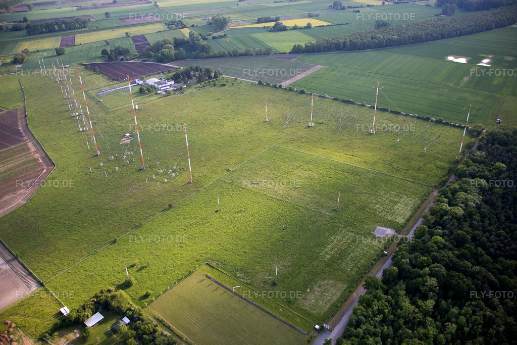 Luftbild: Biblis, Antennen in Biblis im Bundesland Hessen in Deutschland. Foto: IMG_088414.jpg vom 17.05.2016 durch Werner Riehm/FLY-FOTO.de