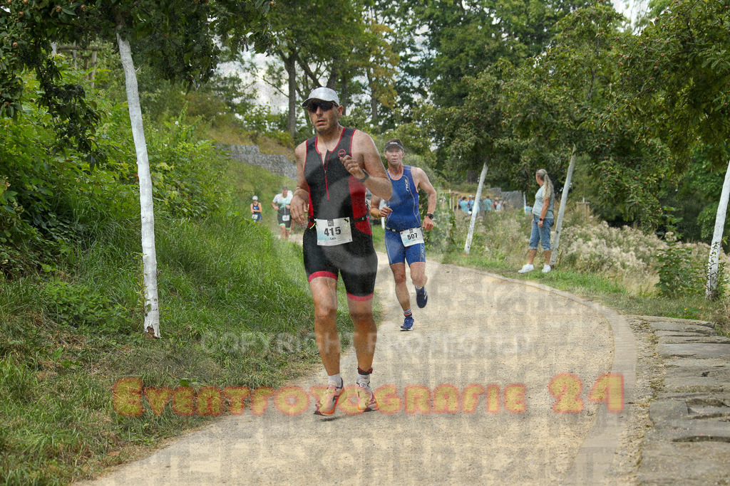 250824_1348_EX1_3721 | Sportfotografie im Rhein-Sieg Kreis, Köln, Bonn, NRW, Rheinland Pfalz, Hessen, etc. Unser Tätigkeitsfeld umfasst den Laufsport vom Volkslauf über den Marathon, Duathlon, Triathon bis zum Ultralauf wie Kölnpfad Ultra oder Schindertrail.