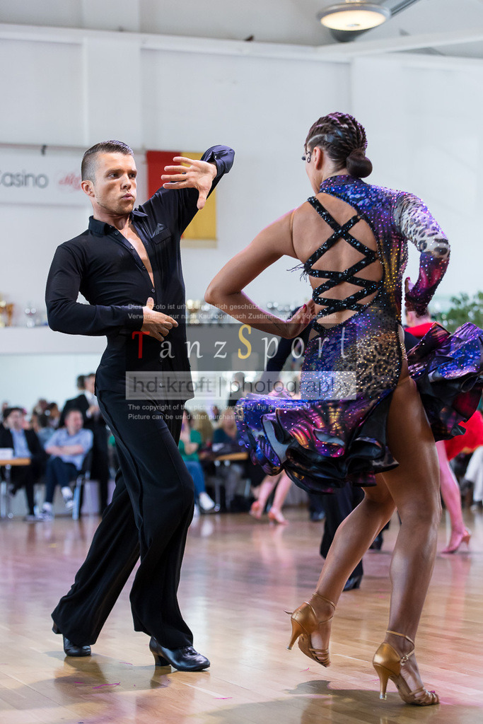 20240616_D-Cup-HGR-Latein_3359 | Tanzsportbilder, Standardtanz, Lateintanz, WDSF, DTV, LTVB, dancecomp, goc, hessen tanzt, blaues band der spree, walzer, tango, wiener walzer, slowfox, quickstepp, samba, rumba, cha-cha-cha, paso doble. jive, hd-kroft photography, turniertanzsport