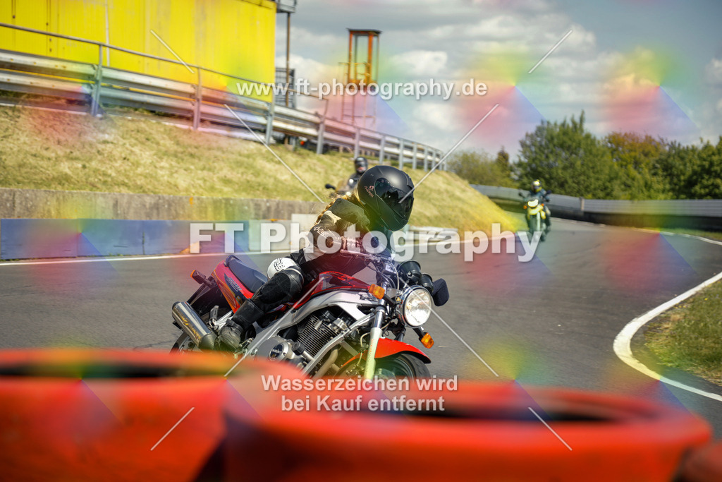 OBK_Mai_Martina_Markus-11183 | Hier findet Ihr Bilder von Touristenfahrten auf der Nürburgring Nordschleife oder von anderen Veranstaltungen die ich besucht habe. Viel Spass beim Durch Schauen 
