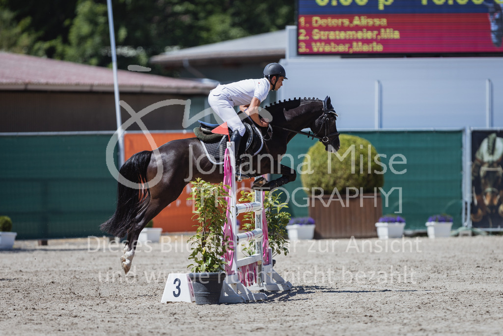 230610_Mühlen_Quali5j-914 | Deine schönsten Turniermomente als professionelle Fotos! Entdecke hochwertige Pferdesport-Fotografie im Online-Shop. Jetzt Fotos finden & bestellen!