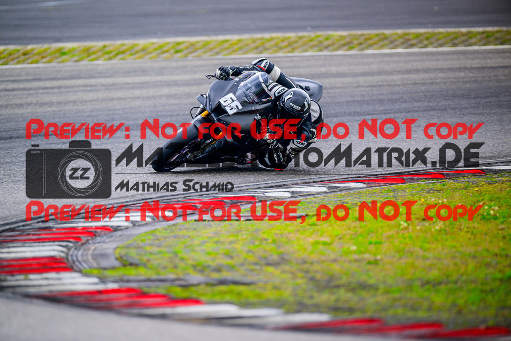 MaZZes_FotoMatrix_240717_6007705_4746 | WEISS