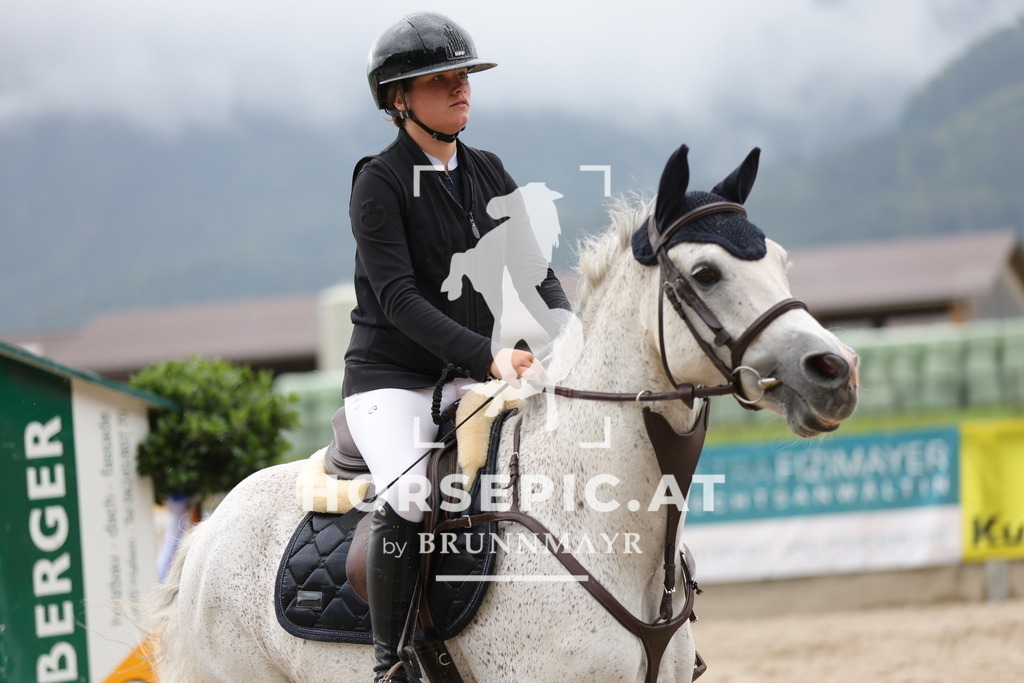 0P6A1892 | Willkommen bei Brunnmayr - Design & Fotografie – Ihrem Spezialisten für Reitturniere und Pferdeveranstaltungen in Oberösterreich, Salzburg und Bayern! Seit über 17 Jahren sind wir leidenschaftlich dabei.