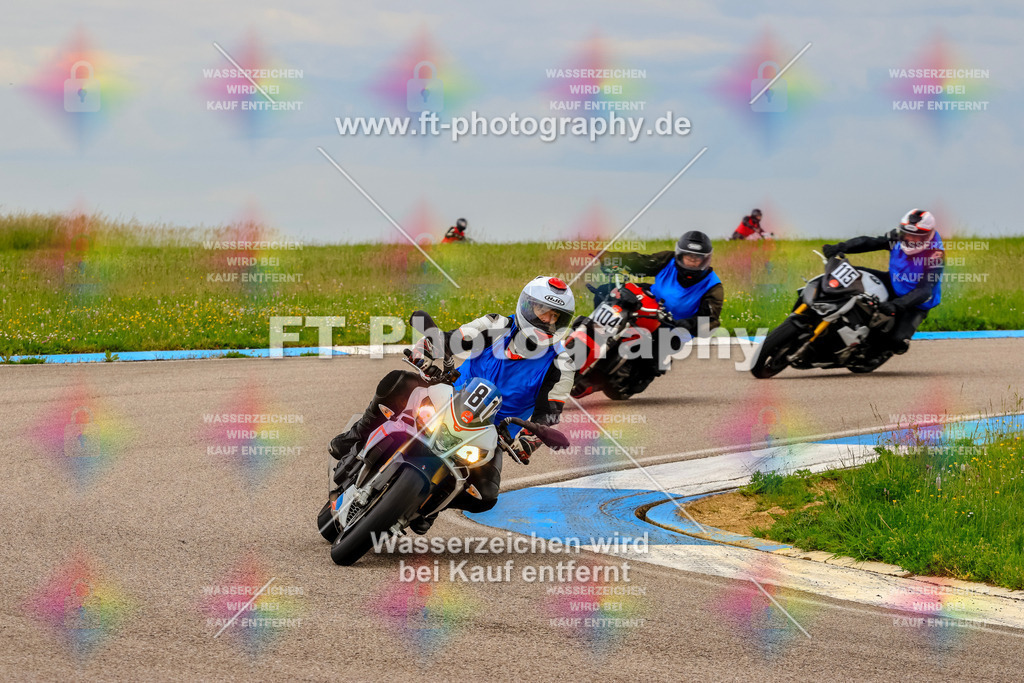 MotoTeam-2342 | Hier findet Ihr Bilder von Touristenfahrten auf der Nürburgring Nordschleife oder von anderen Veranstaltungen die ich besucht habe. Viel Spass beim Durch Schauen 