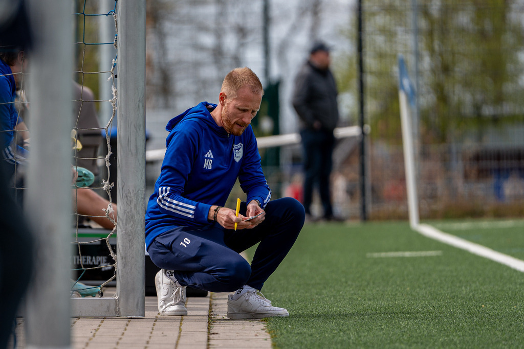 Fußball I Herren I Saison 2025-2026 I 1. Kreisklasse VEC I 18. Spieltag I BW Lohne III - SV Fortuna Einen I 23413-2 | jns.sportfotos - Realisiert mit Pictrs.com