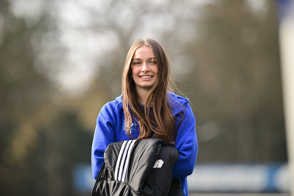 Fußball I Frauen I Saison 2024-2025 I 2. Bundesliga I 19. Spieltag I Hamburger SV - SV 67 Weinberg | Der Sportfotograf. - Realisiert mit Pictrs.com