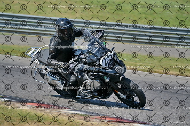 25bt04-0446 | markuskiefer.com - Realisiert mit Pictrs.com