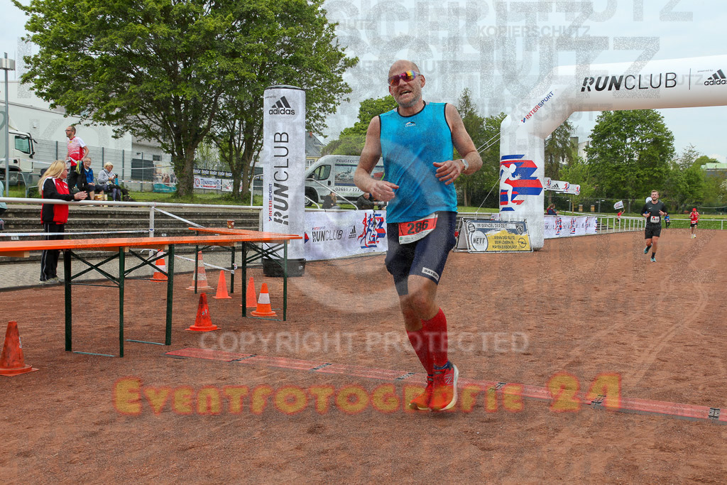 220501_1140_EX1_0825 | Sportfotografie im Rhein-Sieg Kreis, Köln, Bonn, NRW, Rheinland Pfalz, Hessen, etc. Unser Tätigkeitsfeld umfasst den Laufsport vom Volkslauf über den Marathon, Duathlon, Triathon bis zum Ultralauf wie Kölnpfad Ultra oder Schindertrail.