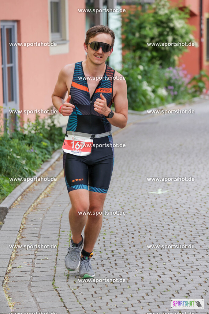 KSZ_8858 | Stadttriathlon Erding 2025. #yourpictrs #sportshot_your_pictrs @Sportshotphotography #stadttriathlonerding Copyright: www.sportshot.de