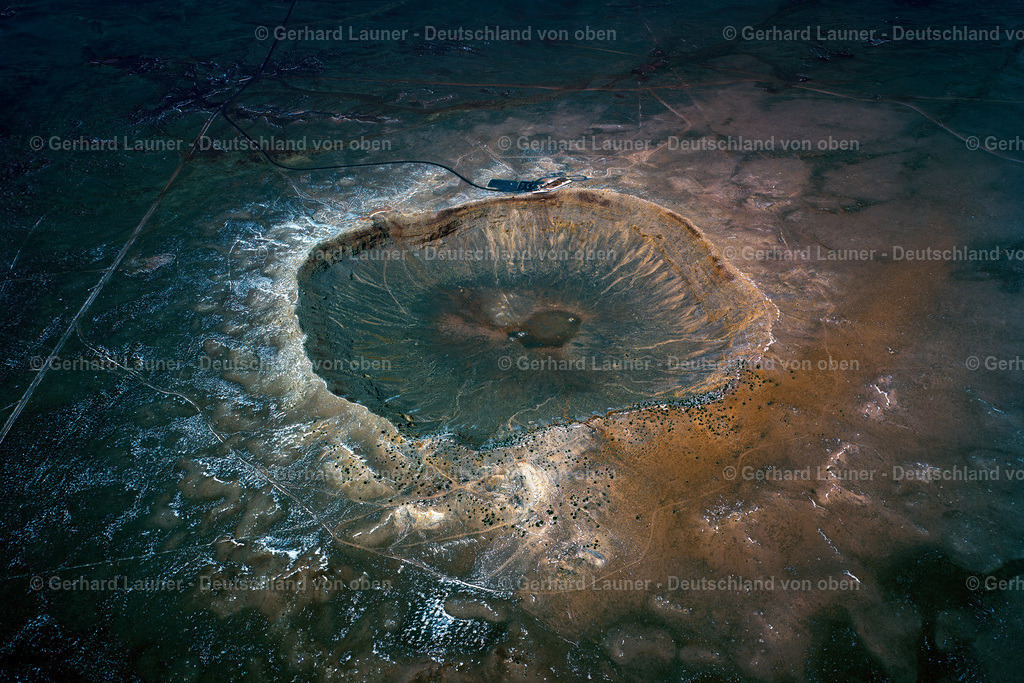 USA5654 | Meteor Crater, Arizona, USA 1998