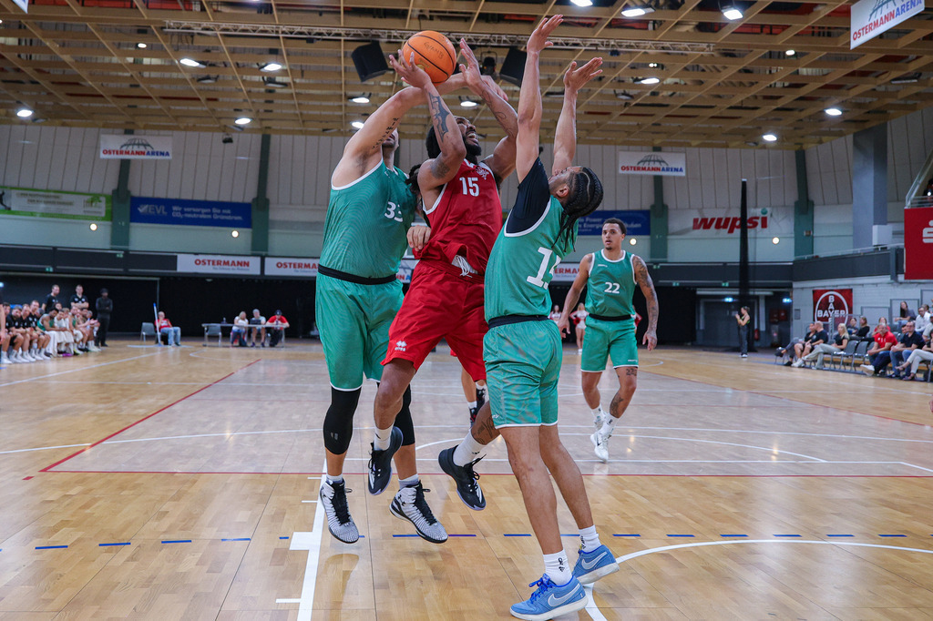 BAYER GIANTS vs VET-CONCEPT Gladiators Trier Test-39 | Fotos von Basketballspielen aus dem Raum NRW fotografiert von Gero Mueller-Laschet und Daniel Schaefer - Realisiert mit Pictrs.com