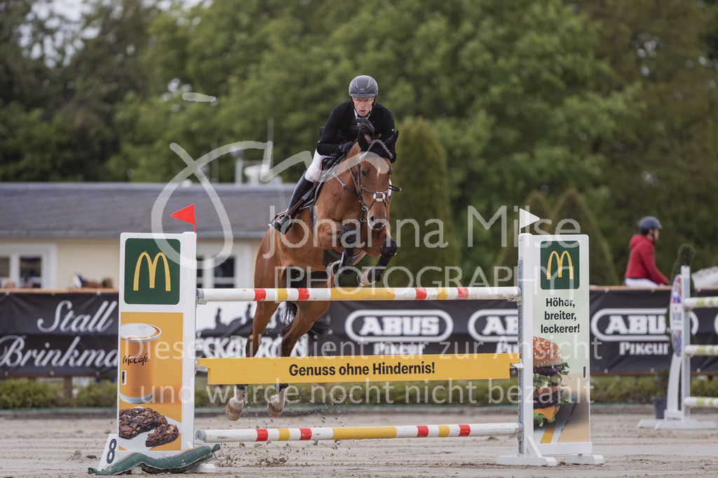230520_MayDays_Zeit-S-270 | Deine schönsten Turniermomente als professionelle Fotos! Entdecke hochwertige Pferdesport-Fotografie im Online-Shop. Jetzt Fotos finden & bestellen!