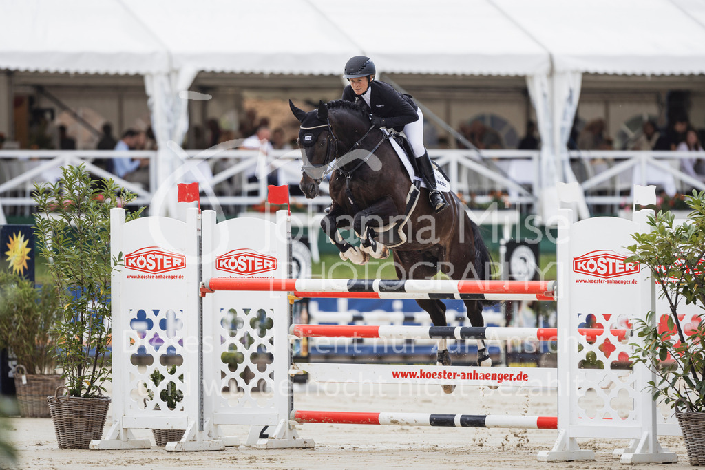 250713_BHO_M2-Spr-2-600 | Deine schönsten Turniermomente als professionelle Fotos! Entdecke hochwertige Pferdesport-Fotografie im Online-Shop. Jetzt Fotos finden & bestellen!