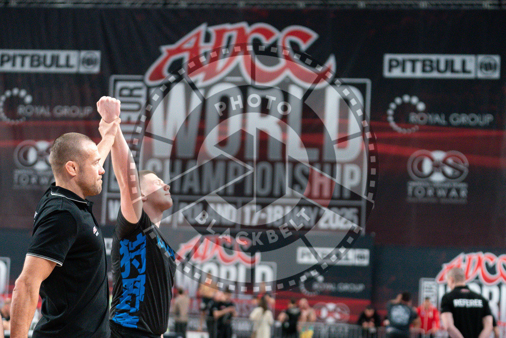 20250517PBB2828 | Athletes compete during the first day of the ADCC Amateur World Championship on May 15, 2025 in Warsaw, Poland. © Chiara Dazi / photoblackbelt