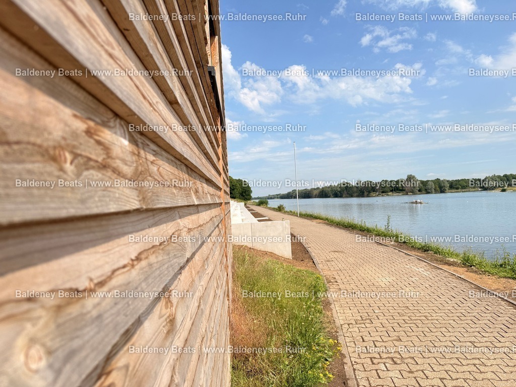 Krefeld - Elfrather See | Alle Nutzungsrechte vorbehalten. Jede Nutzung des Bildes bedarf einer gültigen Lizenz. Der Urheber- und Quellenhinweis „Foto: Cesar von Meissen / Baldeneysee.Ruhr“ ist bei jeder Veröffentlichung direkt am Bild anzubringen. Eine Weitergabe, Unterlizenzierung oder Weiterveräußerung an Dritte ist unzulässig. - Realisiert mit Pictrs.com