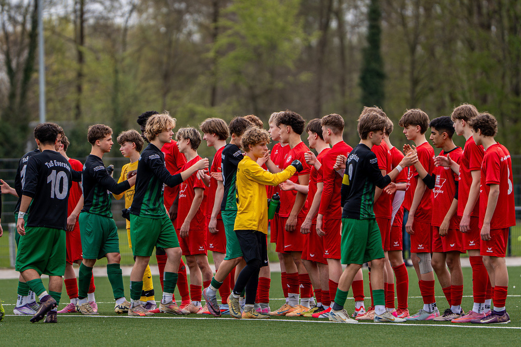 VFL Wittekind-Wildeshausen - TuS Eversten I 02518 | jns.sportfotos - Realisiert mit Pictrs.com