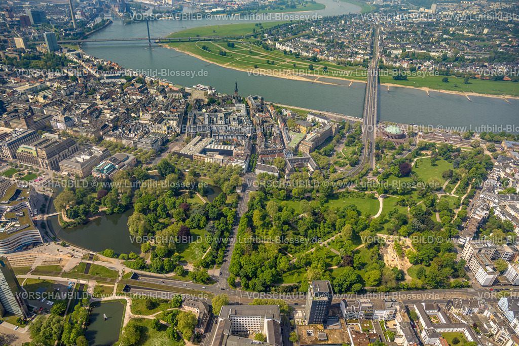 Duesseldorf240500941 | Luftbild, Hofgarten Park, Fluss Rhein mit Oberkasseler Brücke und Ortsteil Oberkassel, Tonhalle, Andreas Quartier, Geschäftsviertel Heinrich-Heine-Allee, St.-Ursula-Gymnasium, hinten die Rheinkniebrücke, Stadtmitte, Düsseldorf, Rheinland, Nordrhein-Westfalen, Deutschland