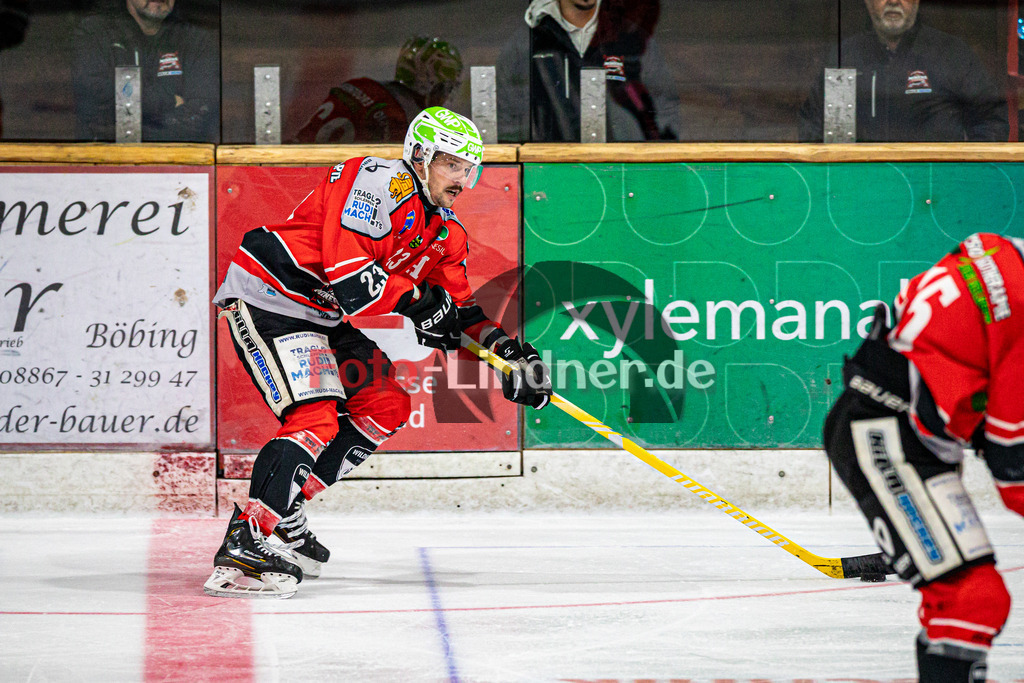 TSV Peißenberg MINERS vs ESC Kempten SHARKS | Eishockey Bayernliga Herren Vorrunde 2024/2025, TSV Peißenberg MINERS vs ESC Kempten SHARKS, 20241018,Dejan VOGL (MINERS 23) in Aktion,2024-10-18 in Peißenberg (Eisstadion)Dejan VOGL (MINERS 23)Copyright: WolfgangxLindner foto-lindner.de