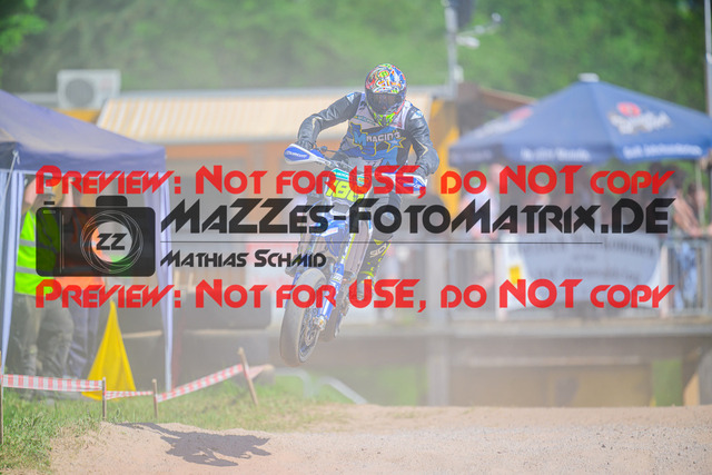 MaZZes_FotoMatrix_240512_6007705_0476 | S2