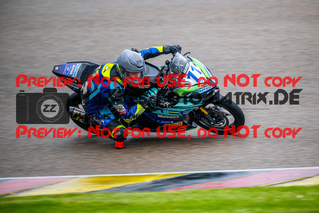 MaZZes_FotoMatrix_240505_6007705_9329 | SSP300