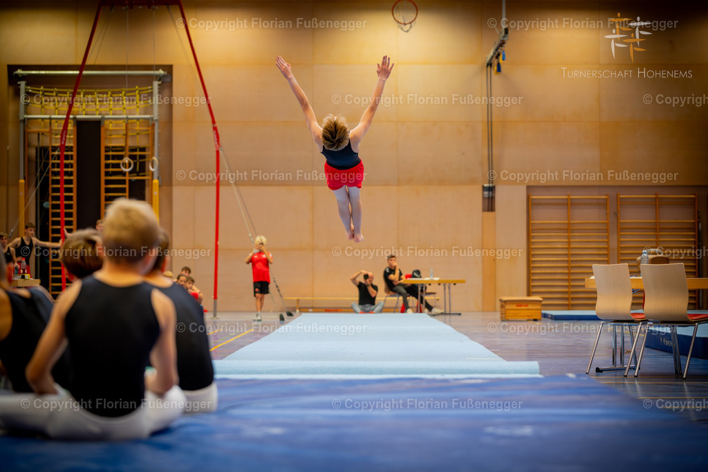 Promo-53 | "Fussifoto.com – Ihr Ansprechpartner für hochwertige Fotografie! Entdecken Sie kreative Bilder und professionelle Dienstleistungen. Kontaktieren Sie uns für Ihre Projekte!"