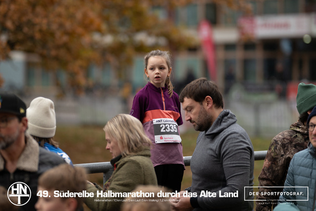Süderelbe Halbmarathon 2025 I 09.11.2025 I Fotograf_DerSportfotograf.I 00122 | Der Sportfotograf. - Realisiert mit Pictrs.com