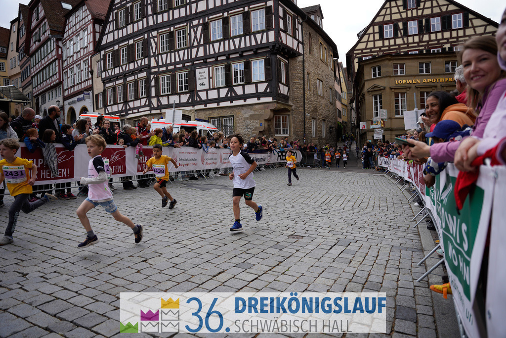 AOK Junior Cup 400m | 3Königslauf 2022 AOK Junior Cup 400m - Realisiert mit Pictrs.com