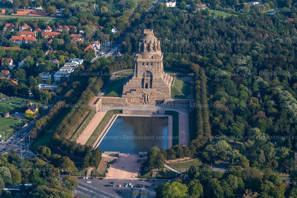 4040531 | Das Völkerschlachtdenkmal im Südosten Leipzigs wurde in Erinnerung an die Völkerschlacht nach Entwürfen des Berliner Architekten Bruno Schmitz errichtet