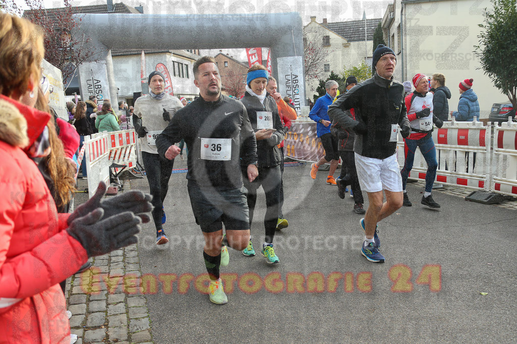 221127_1129_EX1_1725 | Sportfotografie im Rhein-Sieg Kreis, Köln, Bonn, NRW, Rheinland Pfalz, Hessen, etc. Unser Tätigkeitsfeld umfasst den Laufsport vom Volkslauf über den Marathon, Duathlon, Triathon bis zum Ultralauf wie Kölnpfad Ultra oder Schindertrail.