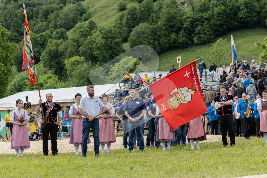 Schwyzer2026_5G_00295 | Die Schwinger des Schwyzer Kantonalen Schwingerverbandes: Fotos, die Dynamik und Leidenschaft festhalten, sowie emotionale Momente aus dem traditionellen Schwingsport zeigen. - Realisiert mit Pictrs.com