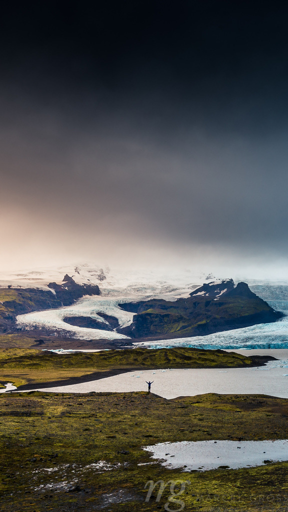 Spektakuläre Landschaft von Islands Südküste mit den Gletschern Fjällsarlon und Jökulsárlón des Vatnajökull | spectacular landscape on the Icelandic South Coast with the Glaciers Fjällsarlon and Jökulsárlón of Vatnajökull - Realisiert mit Pictrs.com