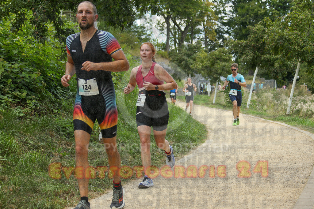 250824_1424_EX1_6094 | Sportfotografie im Rhein-Sieg Kreis, Köln, Bonn, NRW, Rheinland Pfalz, Hessen, etc. Unser Tätigkeitsfeld umfasst den Laufsport vom Volkslauf über den Marathon, Duathlon, Triathon bis zum Ultralauf wie Kölnpfad Ultra oder Schindertrail.