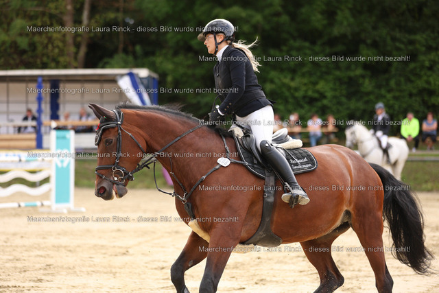 HG9A1089 | laurarinckfotografie - Realisiert mit Pictrs.com