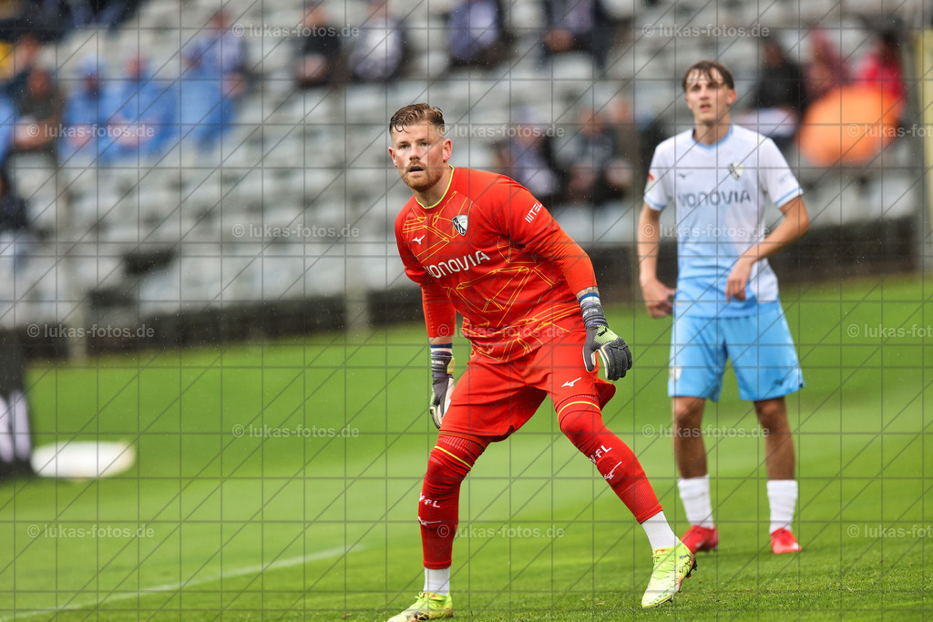 Wuppertaler SV - VfL Bochum Testspiel | Timo Horn, Wuppertaler SV - VfL Bochum Testspiel - Realisiert mit Pictrs.com