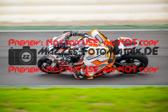 MaZZes_FotoMatrix_220924_5825 | PRO SUPERSTOCK